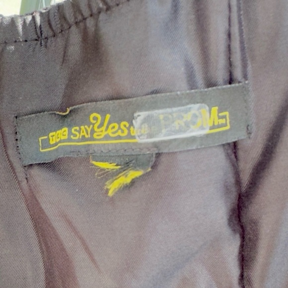 Black Sequin Formal Gown - Say Yes To The Dress Collection - Size 11/12 - Picture 9 of 10